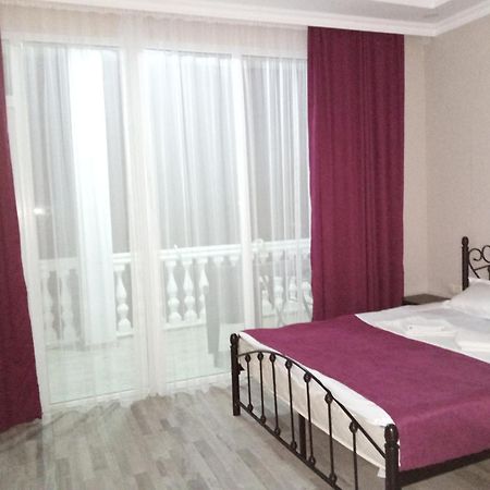 Geno Guest House Kvariati Kültér fotó