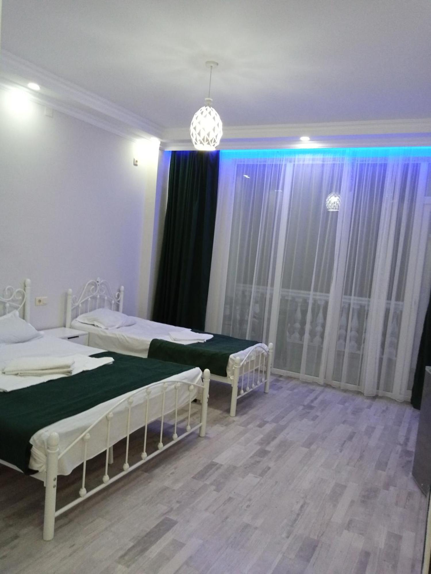 Geno Guest House Kvariati Kültér fotó