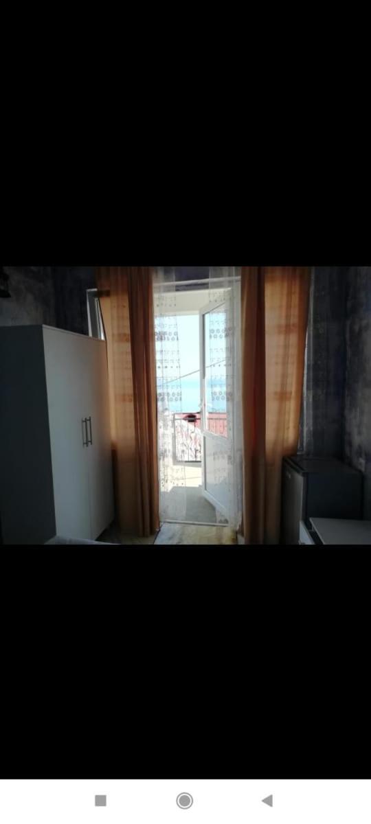 Geno Guest House Kvariati Kültér fotó